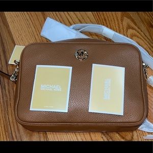 ❤️NWT Michael Kors East West Fulton Crossbody